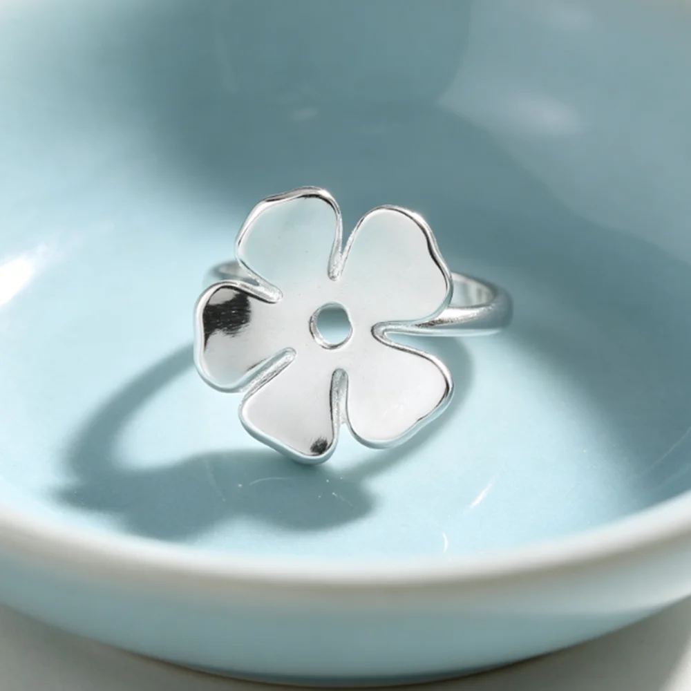 S925 Silver Tone Large Flower Shape Statement Ring For Women Girls, Minimalist Hollow Floral Finger Ring Trendy Aesthetic Ring