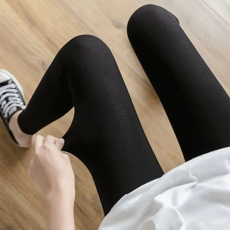 

Plus Size Leggings Woman Thermo Checkered Matte V-Cut Beautiful Jeggings Curvy Graffiti Patterned Design Vintage Fluorescent Ol