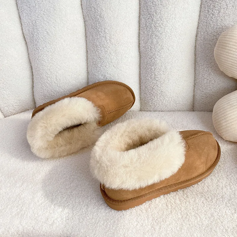 

Versatile & Secure. Genuine Shearling Boots with a Non-Slip Sole. Fold Cuff For Style.