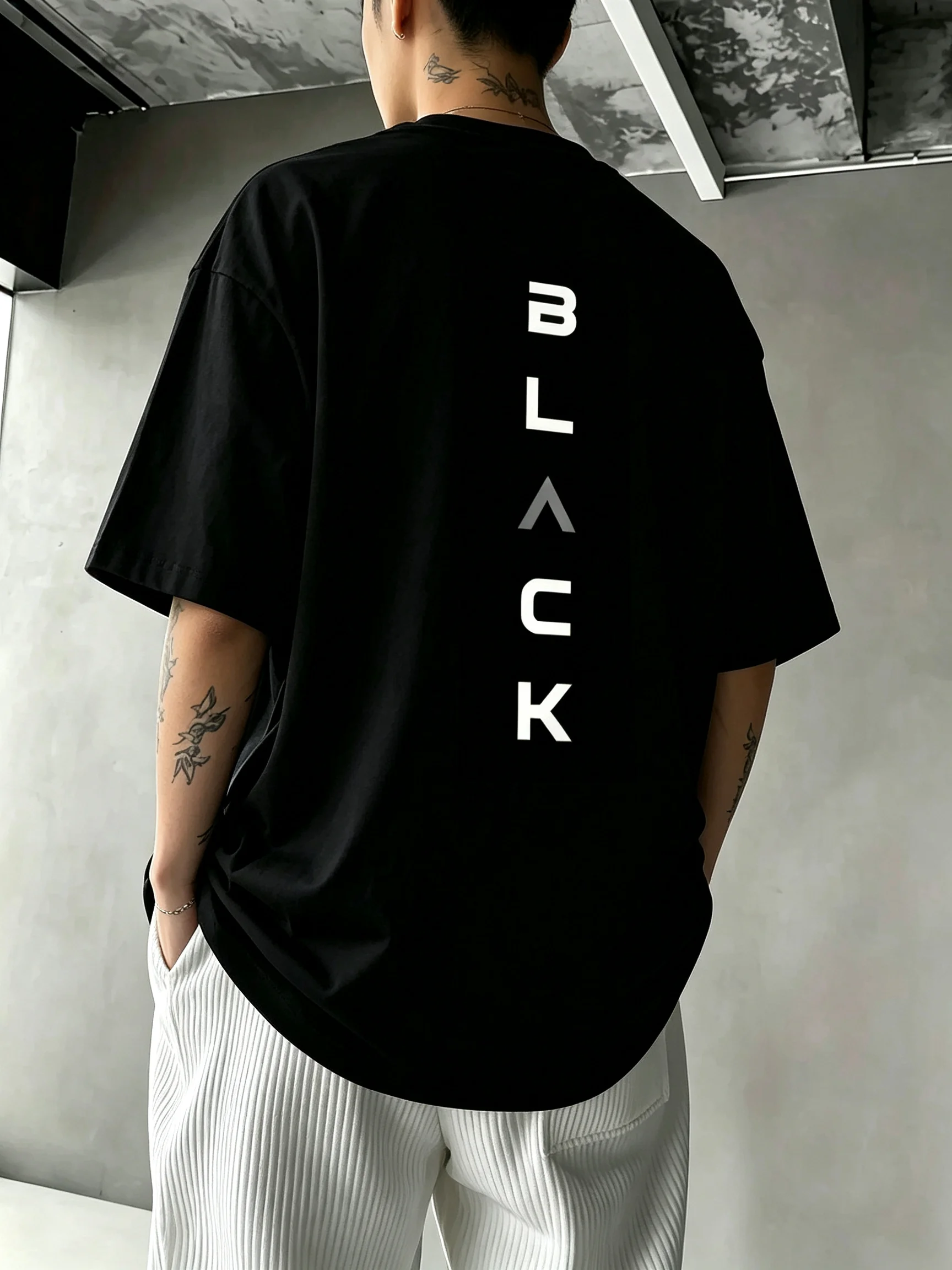 2026 New BLACK stylish Family Matching Unisex Oversized T-Shirt Vertical BLACK Letter Arrow Back Print Black Streetwear Tops