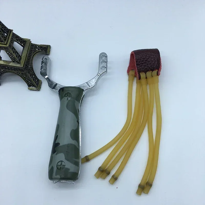 Slingshot with Wooden Handle Alloy for Fast Hunting and Powerful Shooting Features Multi-strand Rubber Band with High Elasticity