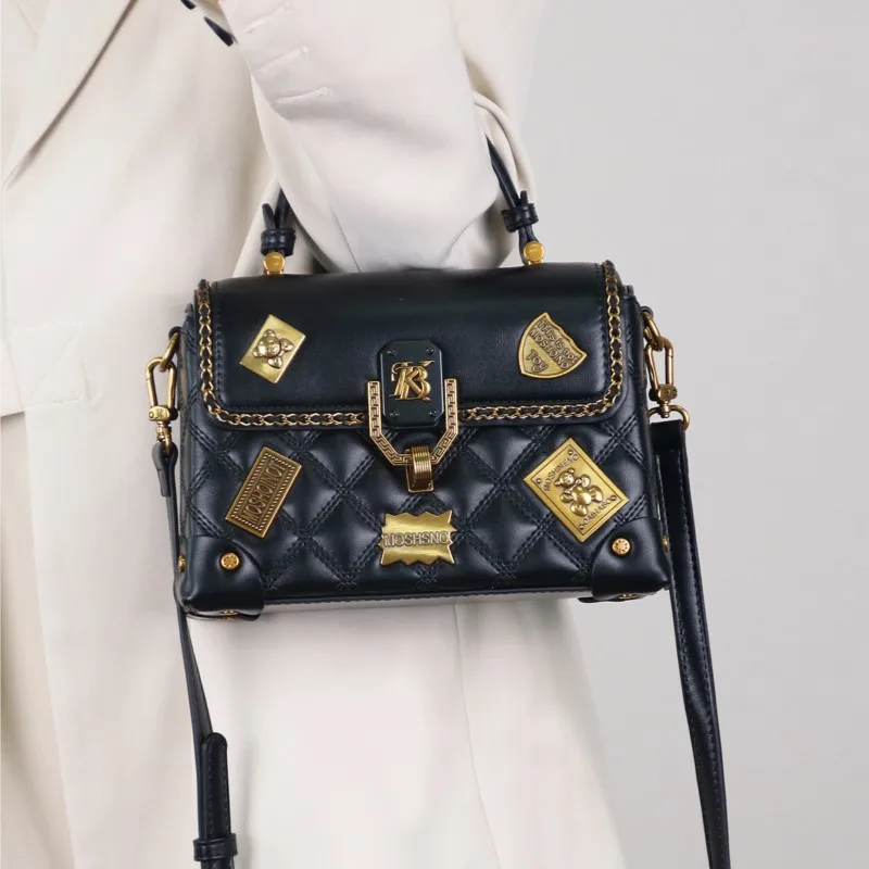 

2025 модная новая женская сумка высокого качества, легкая, роскошная, нишевая, с прочной вышивкой, маленькая квадратная сумка через плечо на одно плечо