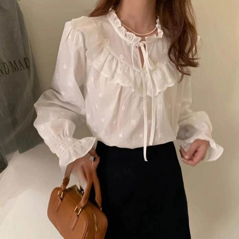 Kawaii rendas até babados camisas femininas branco bordado manga longa moda coreana blusas transparentes soltas lolita topos
