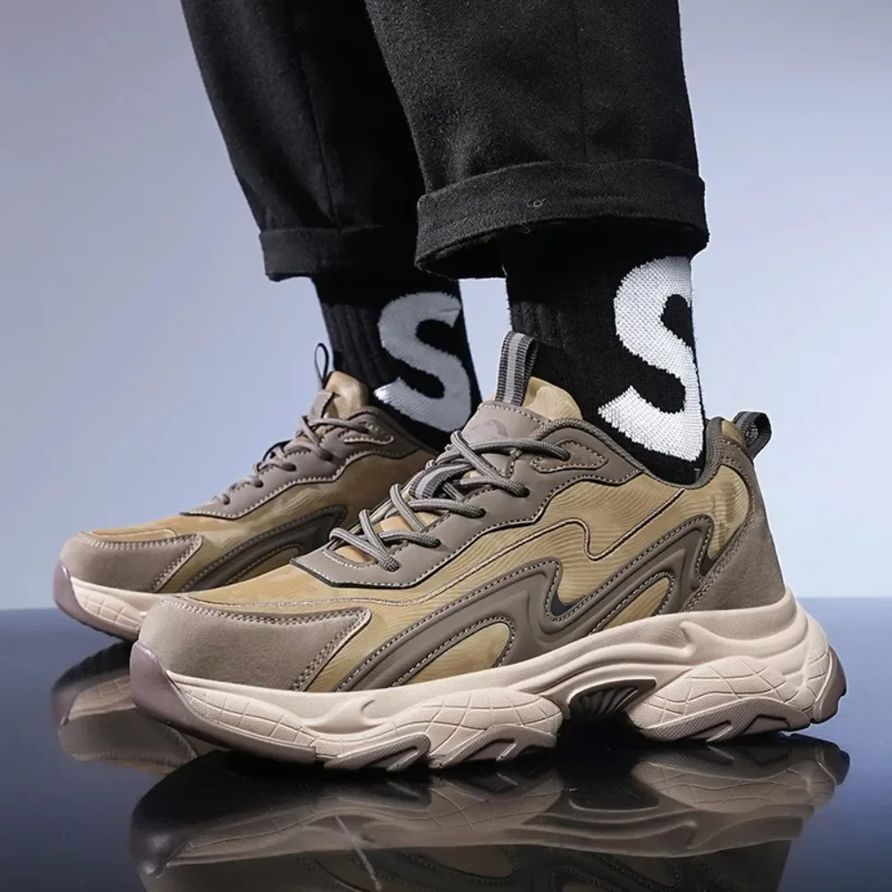 

High-quality Large-sized Men's Casual Sports Shoes with Leather and Color-blocking Soft Soles and Lace-up for Autumn and Winter