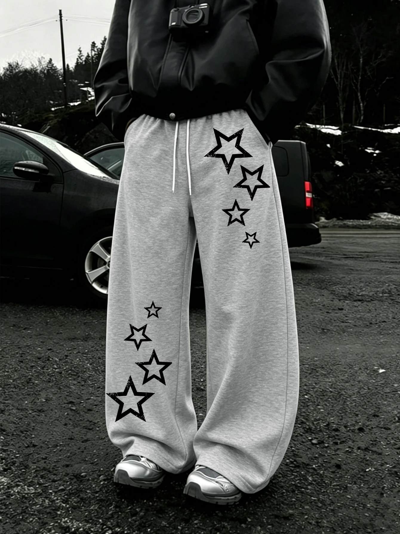 Men Y2K Vintage Streetwear Sweatpants, Distressed Hollow Star Cluster Symmetrical Double Side Print Drawstring Loose Baggy Pants