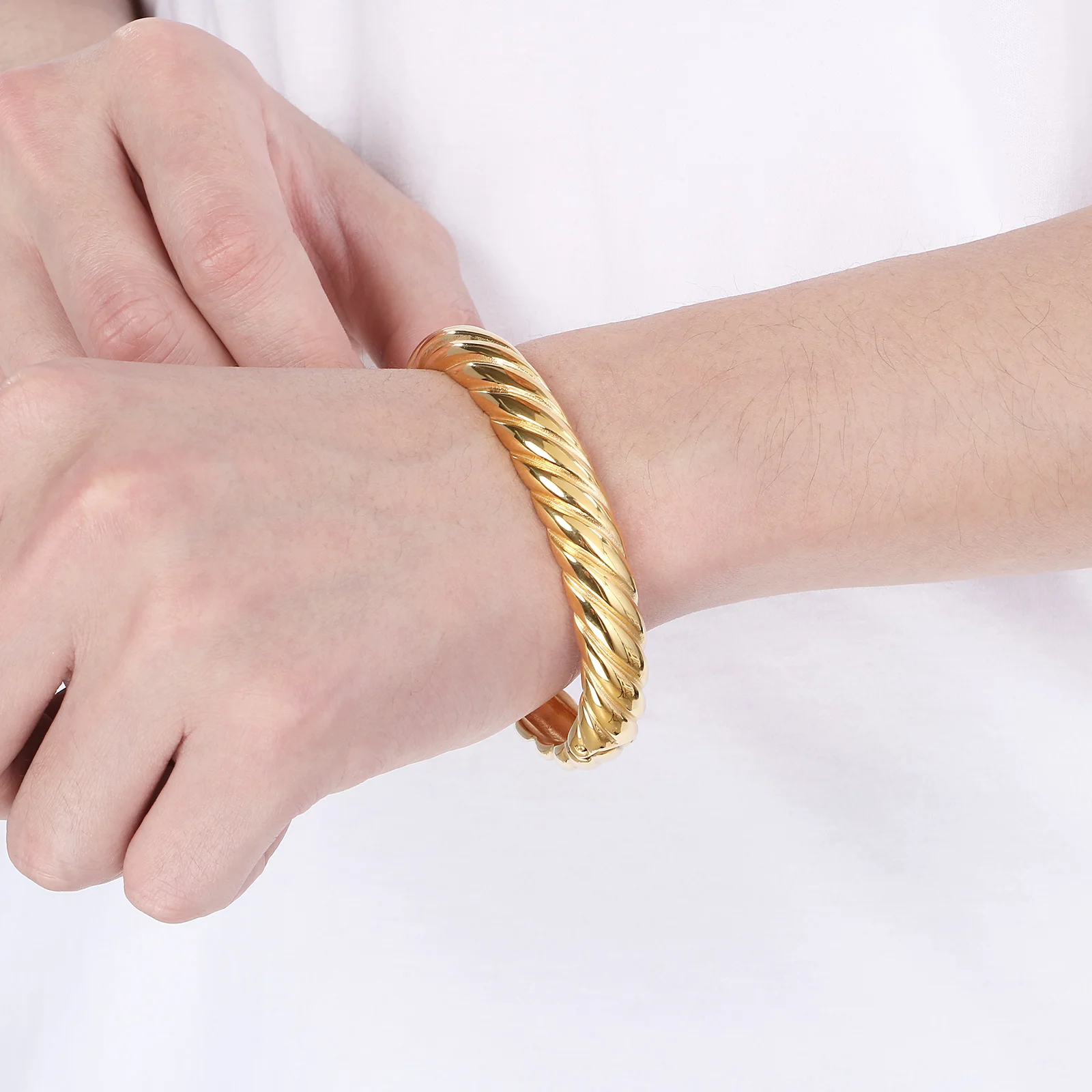 Fongten Seaside Threaded Stainless Steel C Shaped Cuff Bangle For Men Simulation Texture Advanced Generous Gifts Fashion Jewelry