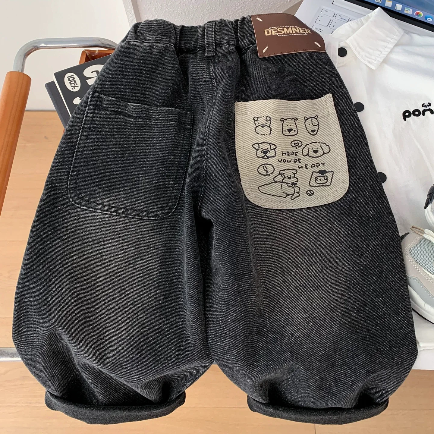 

Детские однотонные джинсы для мальчиков и девочек (3-7 лет), новинка 2026 года, хлопковые брюки, весенние повседневные свободные джинсовые штаны