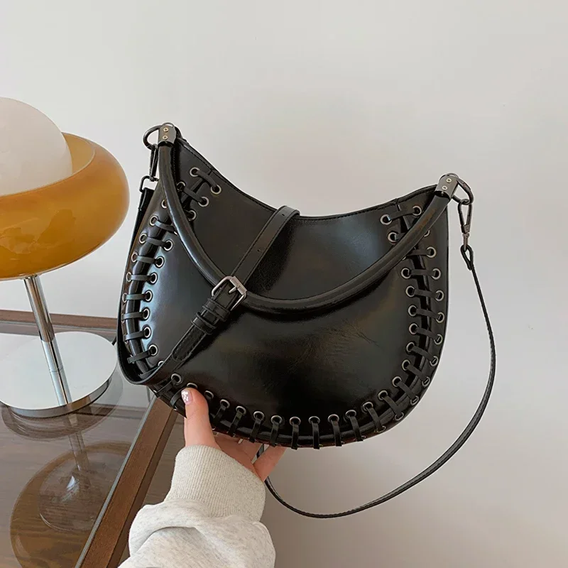 Silver PU Leather Half Moon Design Women Underarm Shoulder Bag Small Handbags 2024 Trendy Luxury Lady Semicircle Crossbody Bag