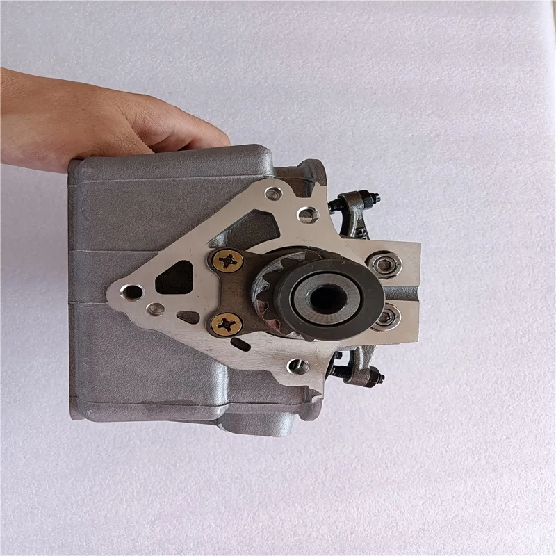 F10a Complete Cylinder Head for Suzuki Engine F10a Cylinder Head Assembly 11110-80002