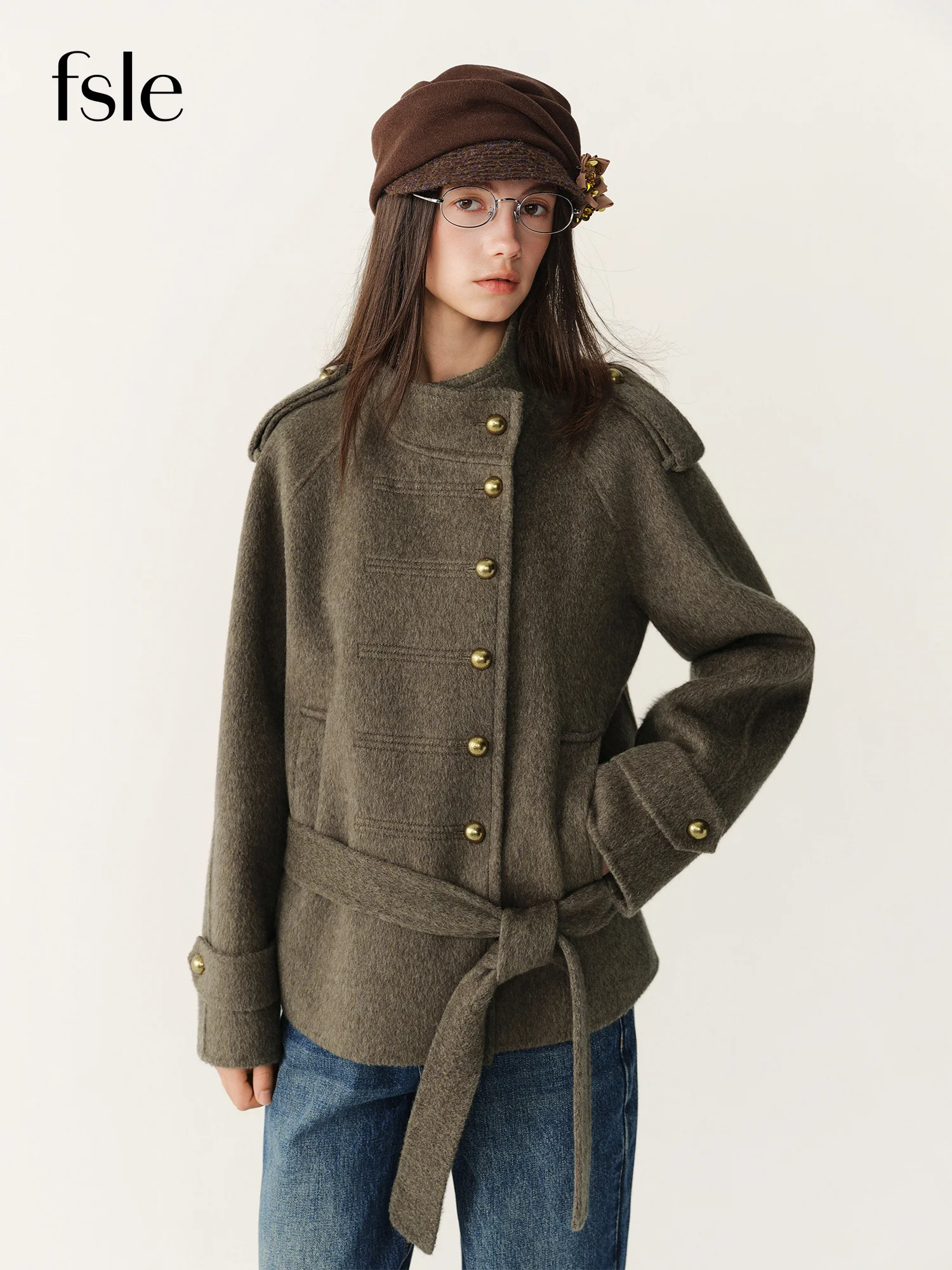 FSLE 2026 Winter Women's Green Contrast Cropped Wool Blend Coat with Raglan Sleeve - Relaxed Straight Fit for Daily Wear