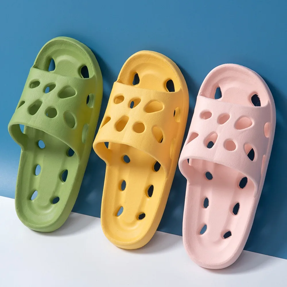 Hollow Out Women's Slippers Fashion Soft EVA Bathroom Slippers Solid Color Non-slip Beach Slippers Man
