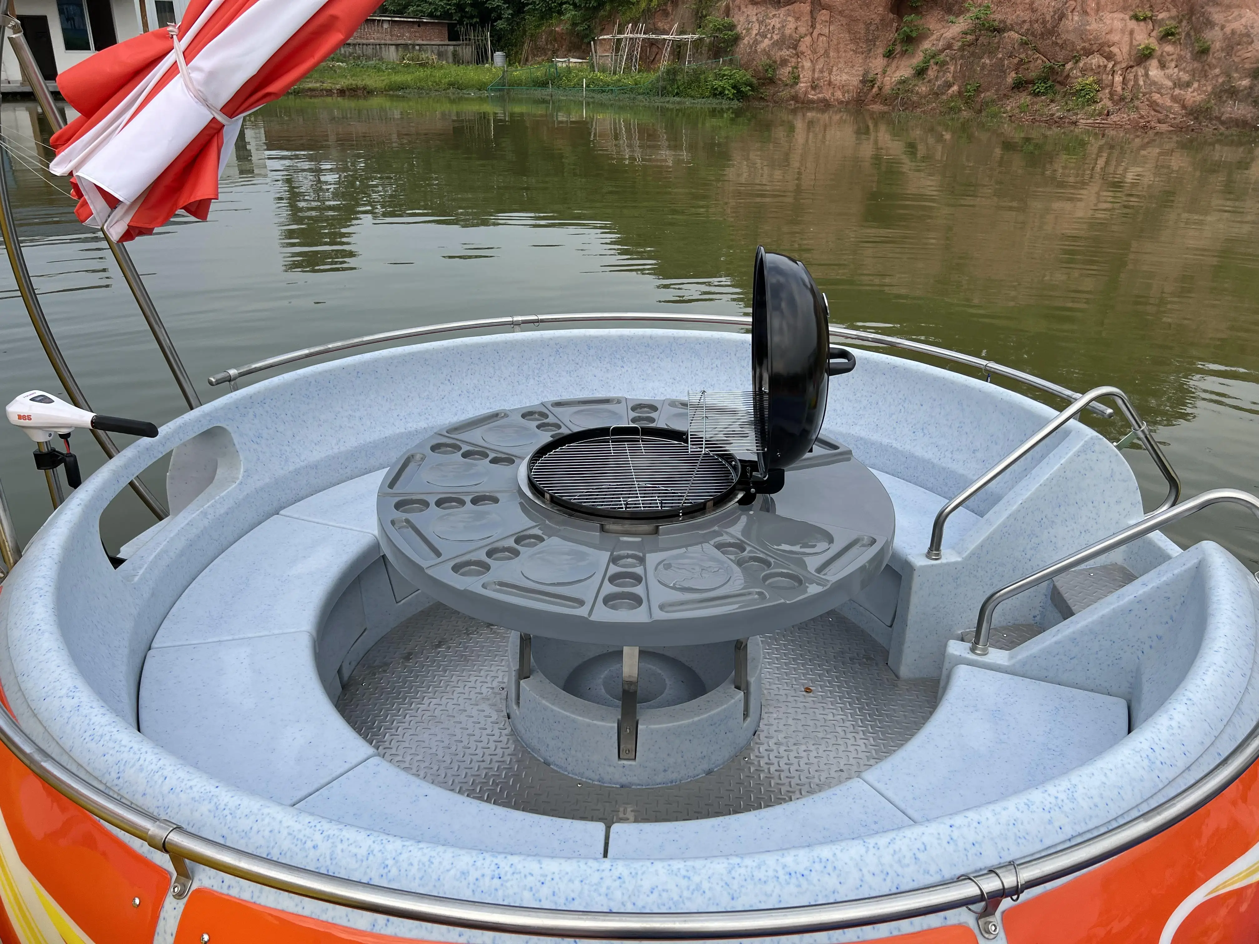 Veelzijdige Plastic Kleine Boot Voor Vissen, Lobstering En Recreatieve Activiteiten