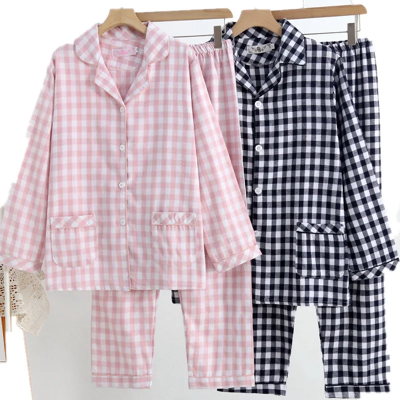 طقم بيجامة للزوجين لربيع وصيف 2025 100% قطن طبقة مزدوجة شاش للرجال والنساء طقم منقوش ياباني بأكمام طويلة غضب منزلي