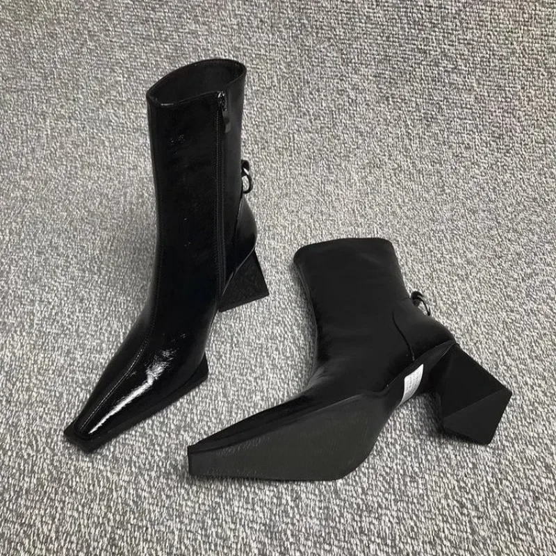 Horse Boots Female Ins Pointed Pink Skinny Boots 2023 Winter New Patent Leather Thick with Fashion High Heel Short Boots