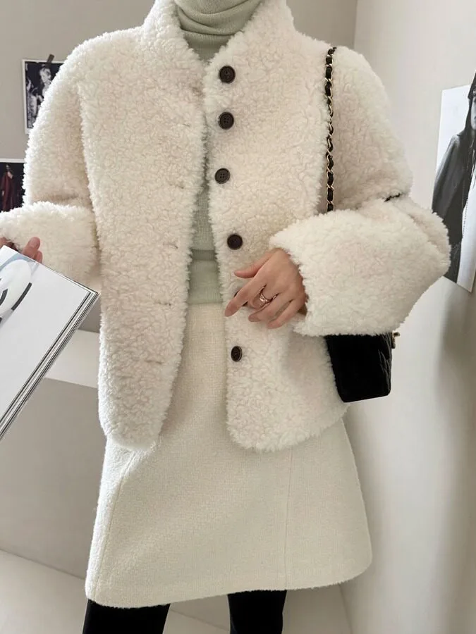 Elegant Lightweight Lamb Fur Jacket Women's Sweet Warm Slimming Coat Trendy Casual Style round Neck Long Sleeve Regular Fit