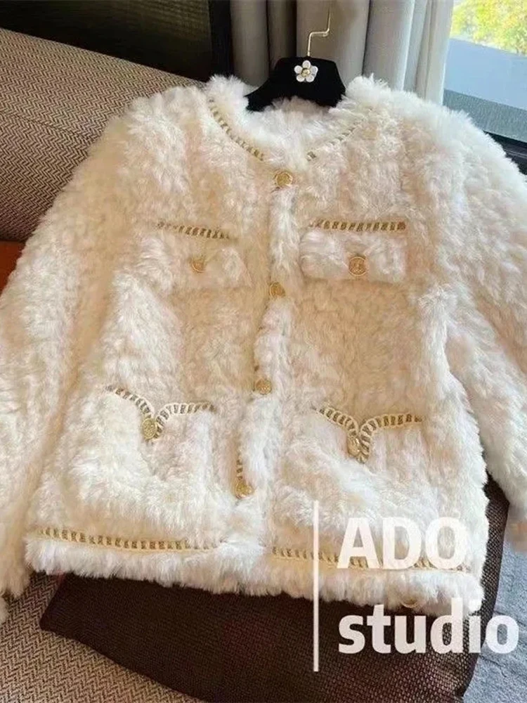 Zoki White Sweet Faux Lamb Coat donna Casual manica lunga moda giacche inverno caldo Chic femminile eleganti bottoni coreano top nuovo