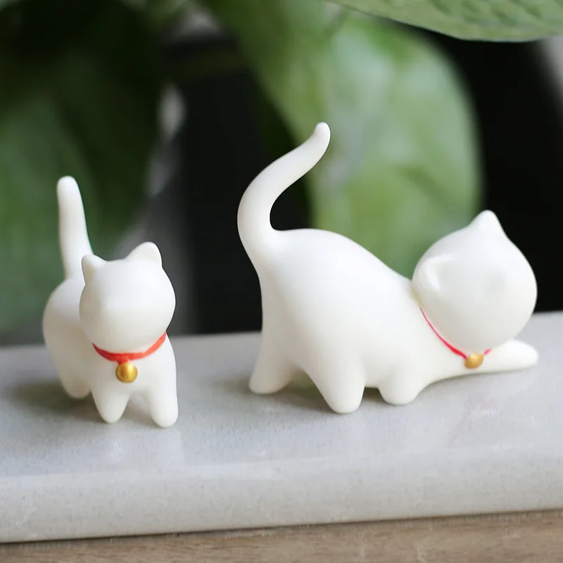 White Porcelain Handmade Property Kitty Tea Pets Mini Ceramic Desktop Decoration Home Decor Ornaments Decorative Figurines