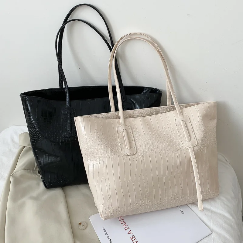 

Simple and Large Capacity Bag Women's Bag New Trendy and Versatile Instagram One Shoulder Handheld Tote Bag