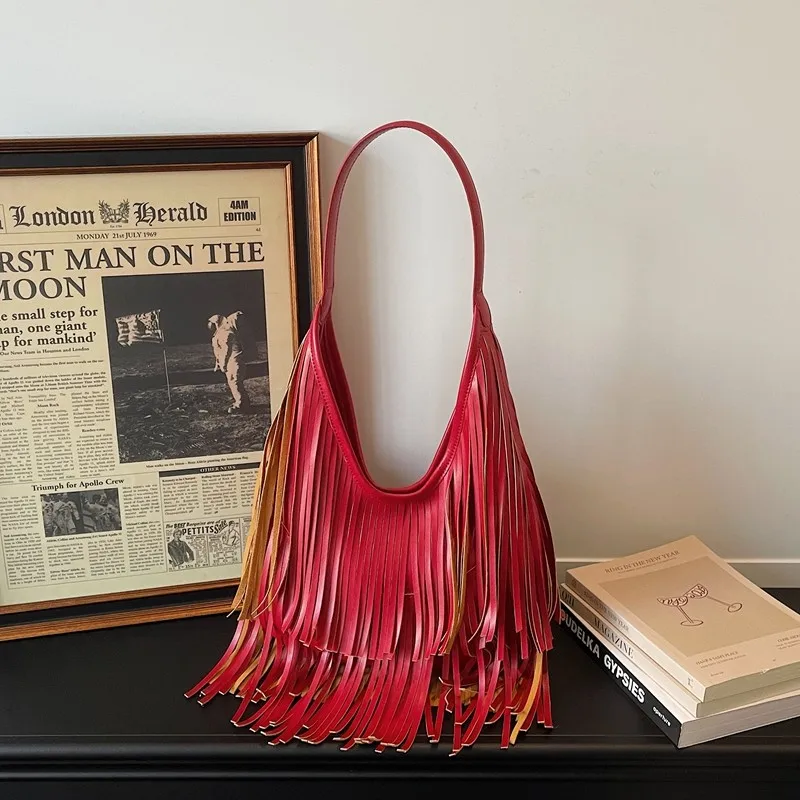 

Personalized Tassel Bag for Women 2026 New Fashion Luxury Red Single Shoulder Tote Bags Large Capacity Underarm Handbags