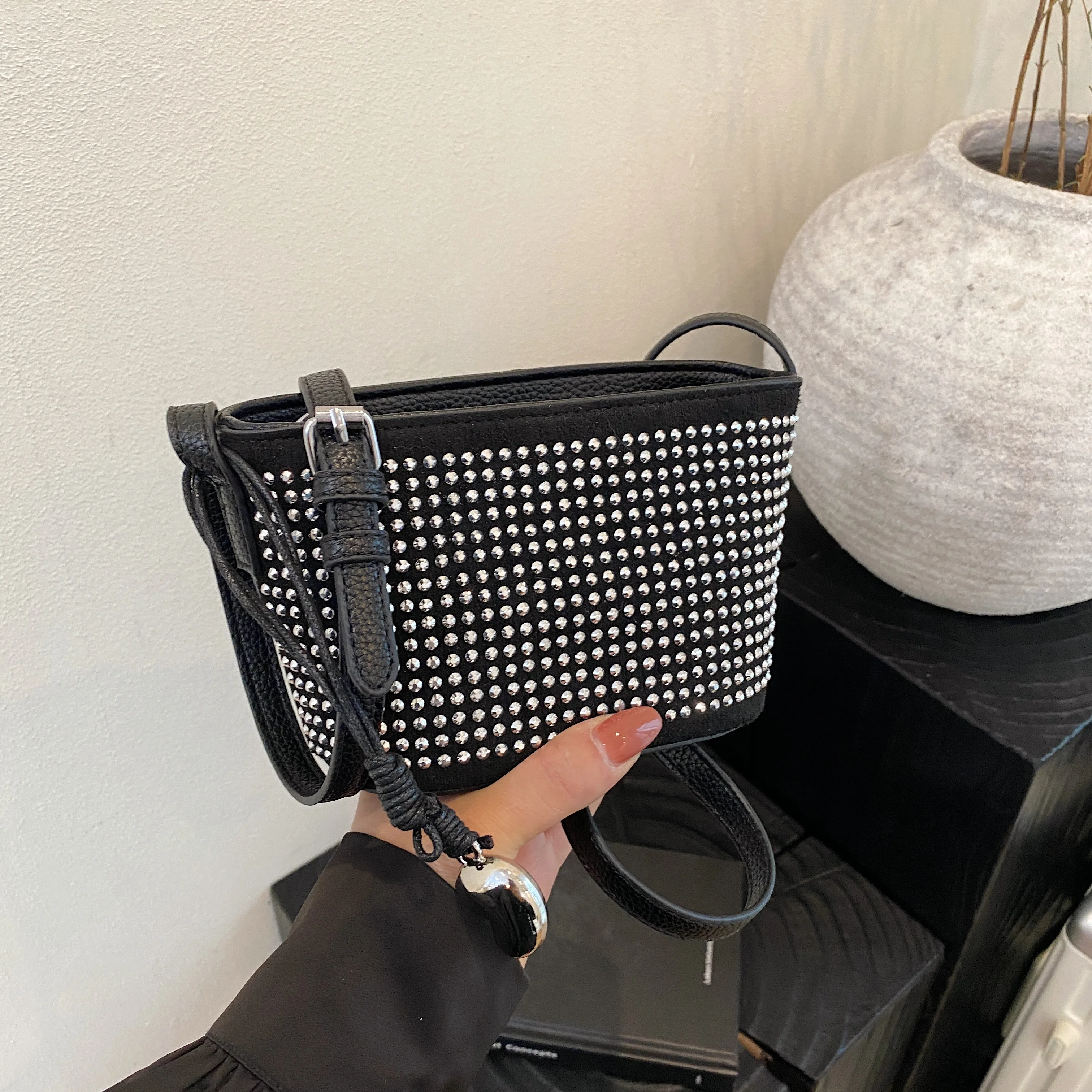 

Fashionable New Women's Cross-Houlder Bag, Foreign Style, Hot Diamond Mini Women's Bag for Work, Shopping, Versatile Women's Bag