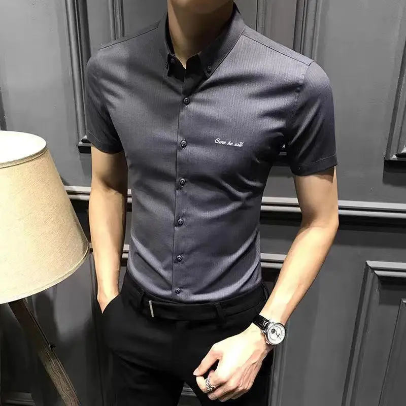 New Spring and Summer Men's Shirt   Short-sleeved Stretch Shirt High End Stripe Leisure Business Slim Fit Non-iron Top