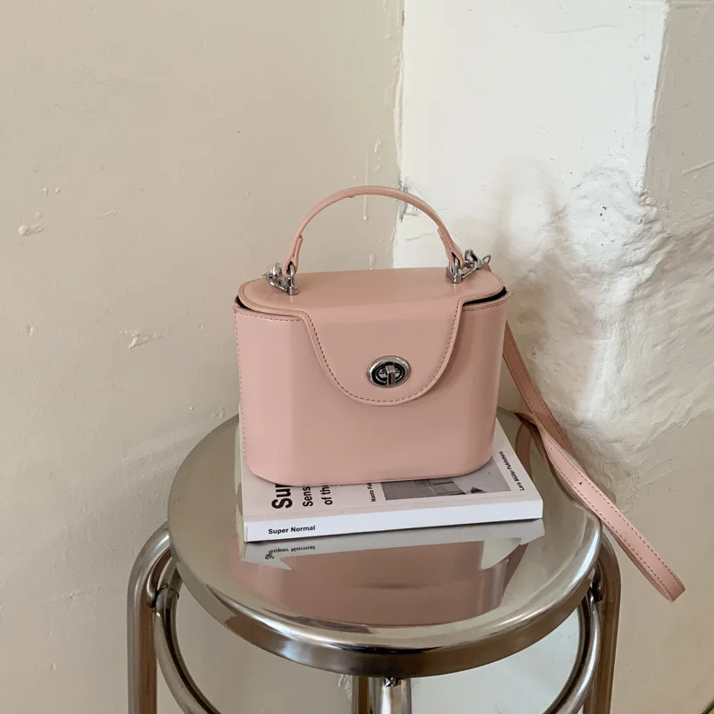 

Spring New Women Simple Crossbody Bags Korean Style Casual Box Shoulder Bag Fashionable and Versatile Commuting Bag High Value
