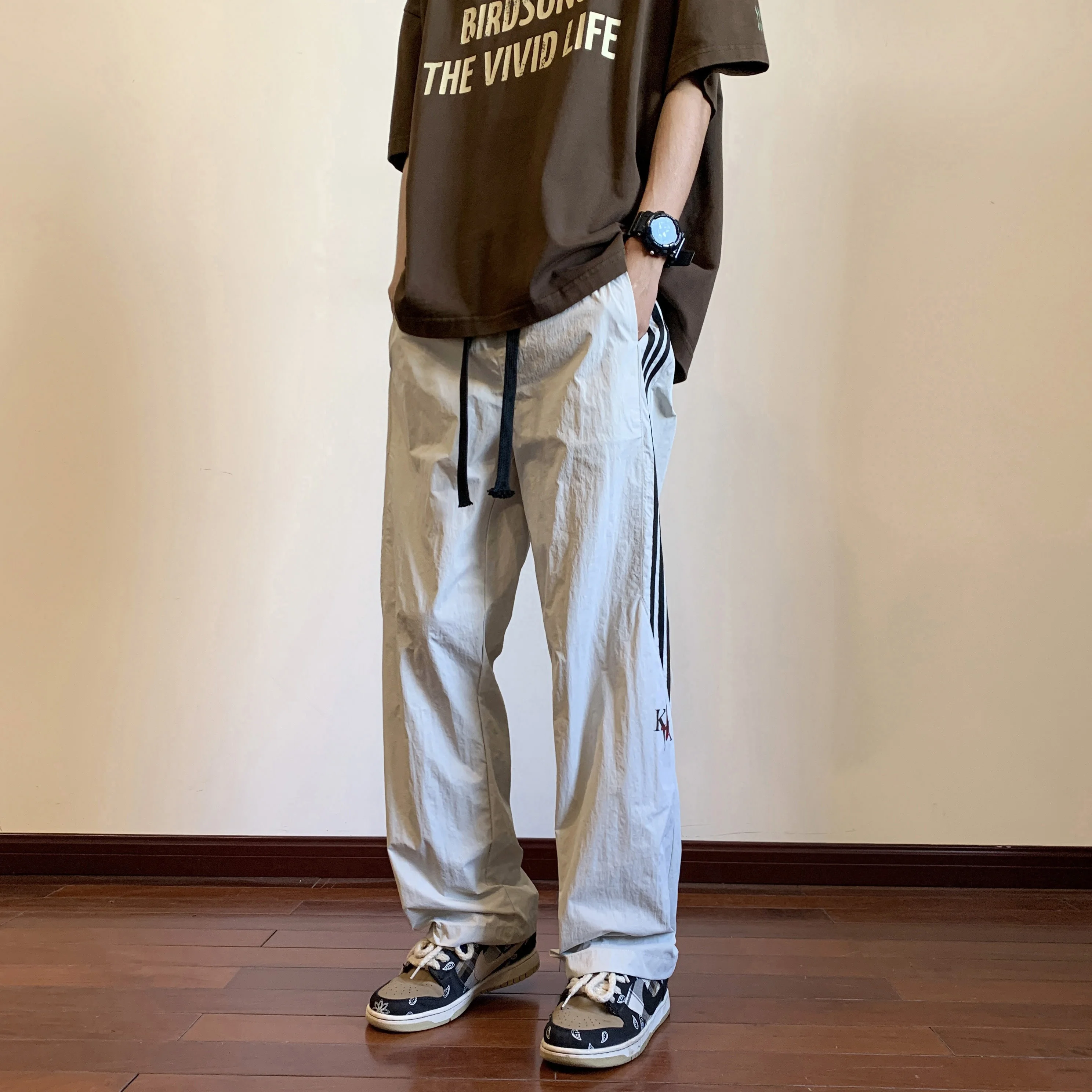 

Модные мужские спортивные брюки слим-фит, тонкие прямые брюки на весну и осень, повседневные длинные брюки, удобные свободные модные молодежные брюки