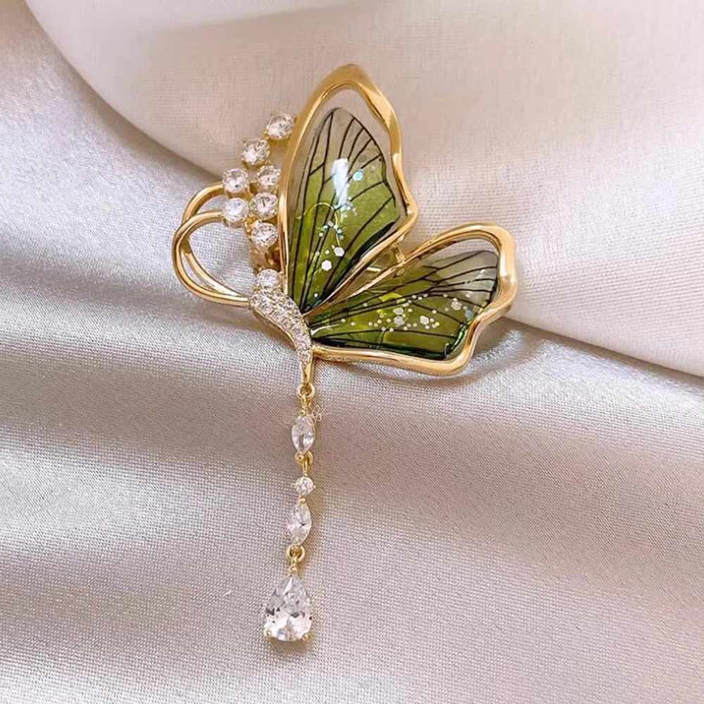 Luxury Butterfly Brooch for Women Fashion High Quality Butterfly Tassel Pins Shiny and Charming Jewellery Accessories New Design