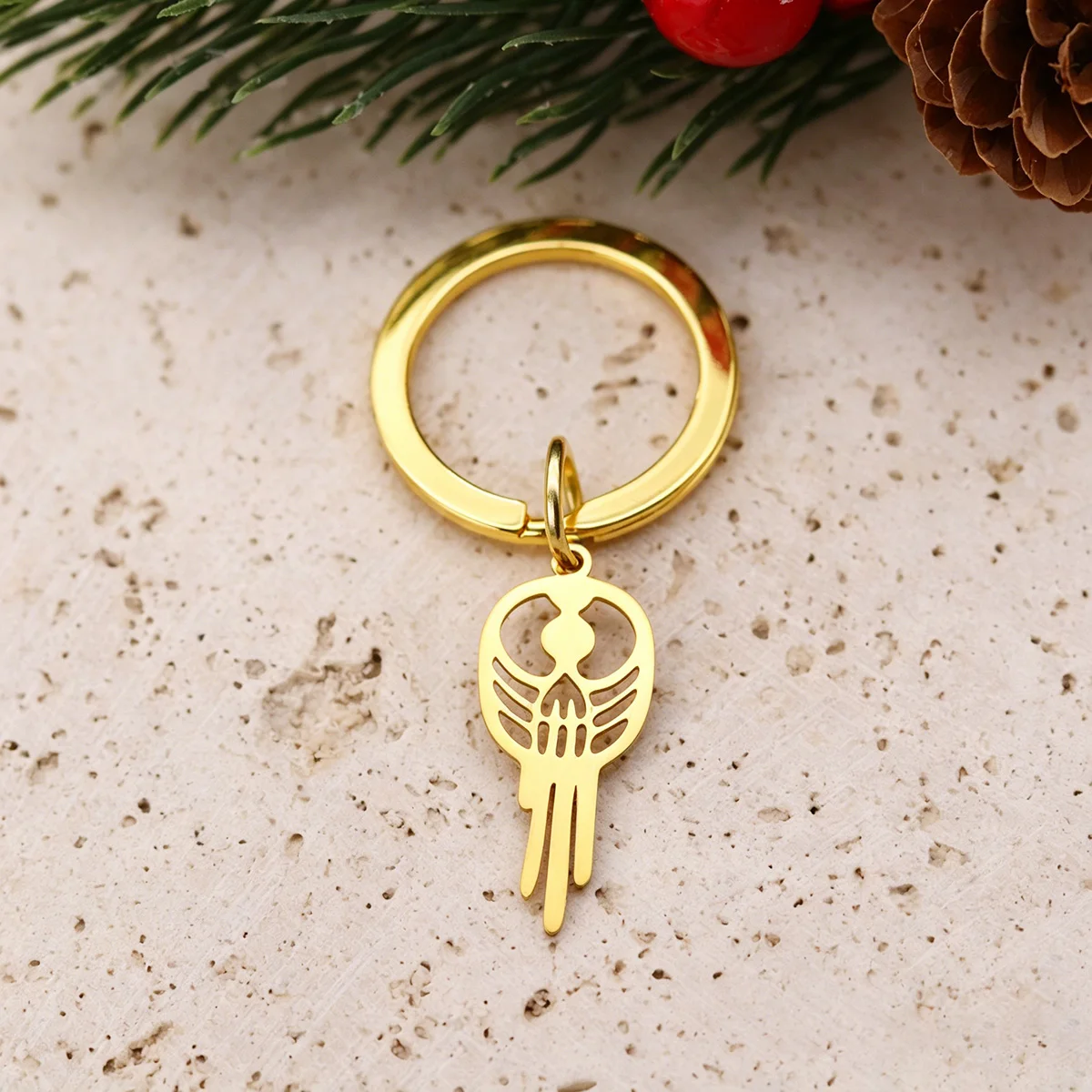 Minimalist Abstract Angel Keychain Stainless Steel Hollow Winged Pendant Keyring Backpack Bag Jewelry Accessories for Men Women
