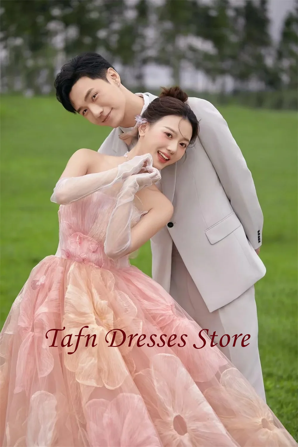 TAFN 2025 Colored Wedding Dresses Korea Photo Shoot Strapless A-line Sweep Train Bridal Gown Floral Sleeveless 한국 웨딩드레스