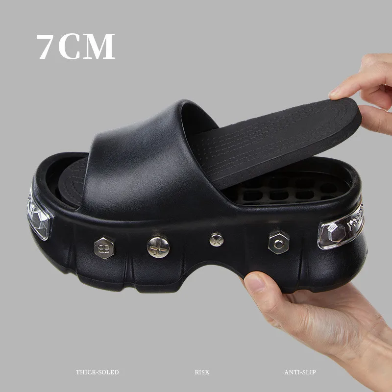 7.0 รองเท้าแตะด้านล่างหนาสุดเท่สําหรับผู้หญิงในฤดูร้อน ชายหาด และริมทะเล กันลื่น ทันสมัย เพิ่มความสูง เหนียบ