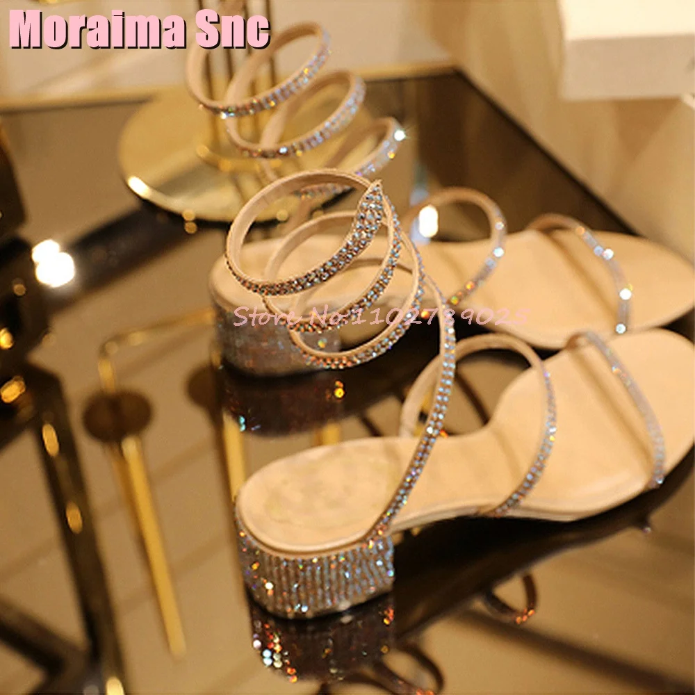 Sandálias femininas com salto em bloco cristal, sapatos de moda sexy bling aberto, banquete de verão, estilo romano, 2023