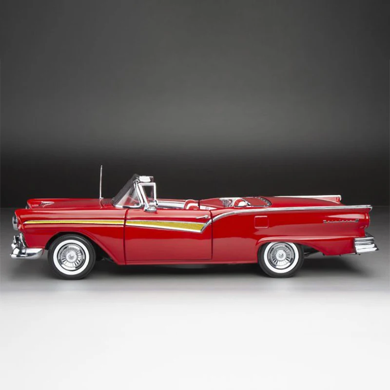 Diecast Original 1/18 Scale 1957 Ford 500 Fairlane Collapsible Roof Simulation Alloy Car Model Static Display Collectible Gift