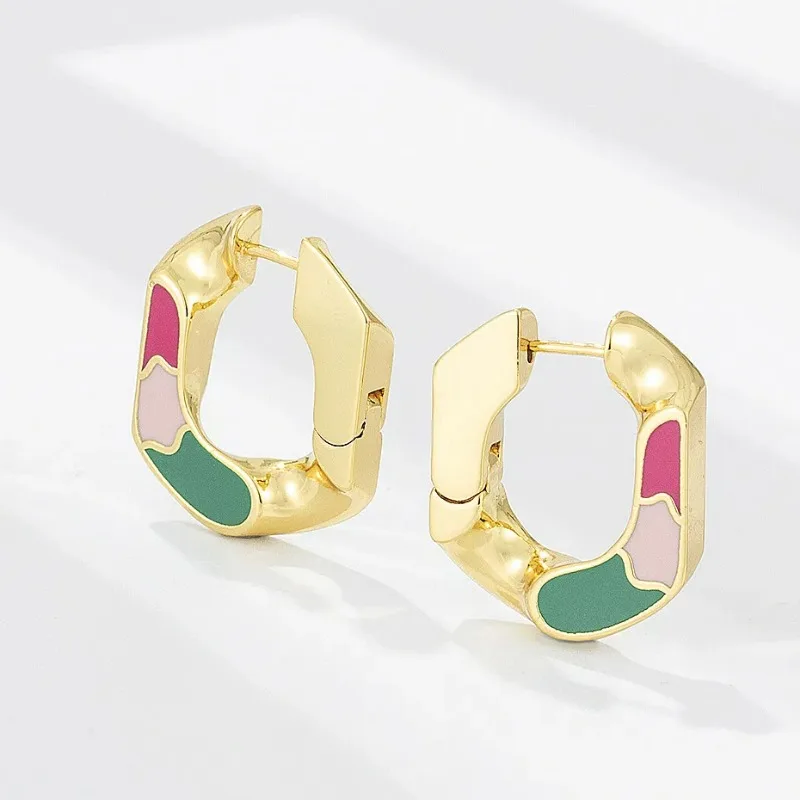

Classic High Quality Handmade Flat Enamel Metal Huggie Hoops Good Polished Statement Geometry Shape Circle Earrings for Women
