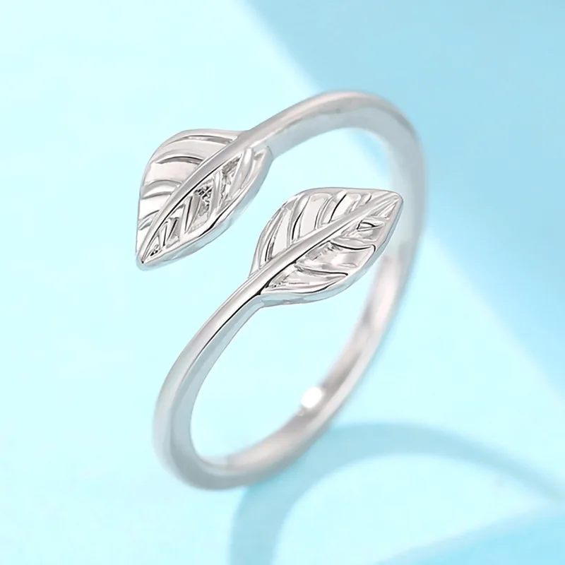 2024 Minimalist and Classic Leaf Single Ring with Elegant  Design, Adjustable Opening, High End Daily Countryside 