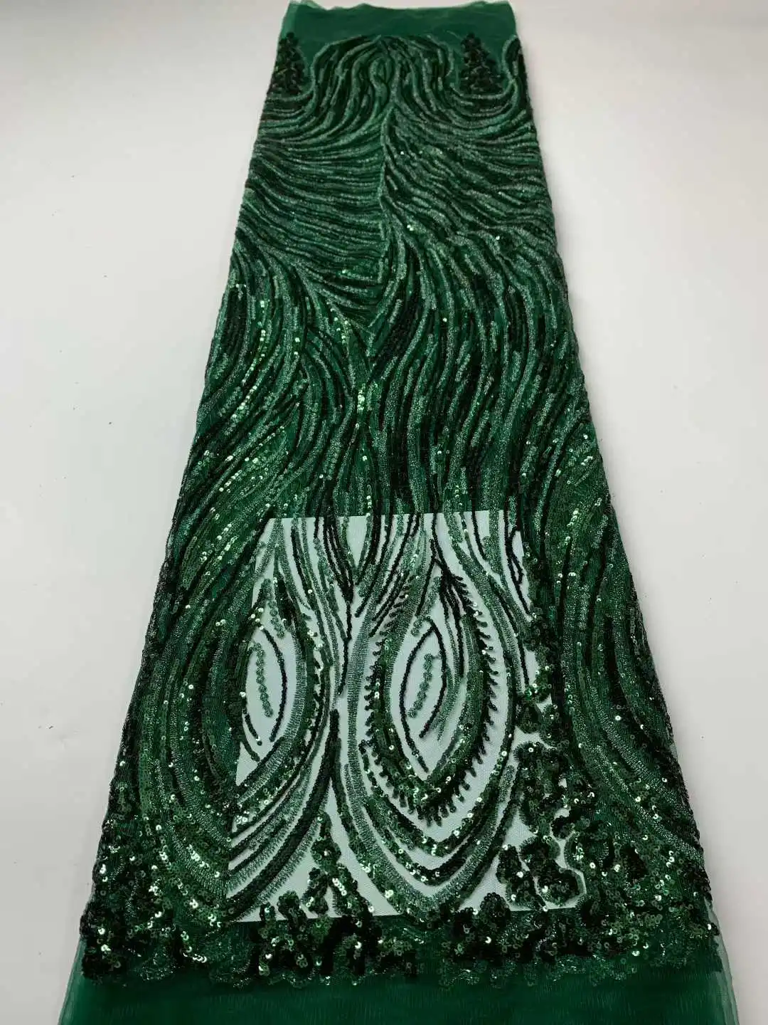 Tessuto di pizzo africano di lusso a rete 2025 di alta qualità con ricamo di paillettes Tessuto di tulle francese per abiti da sposa nigeriani da donna