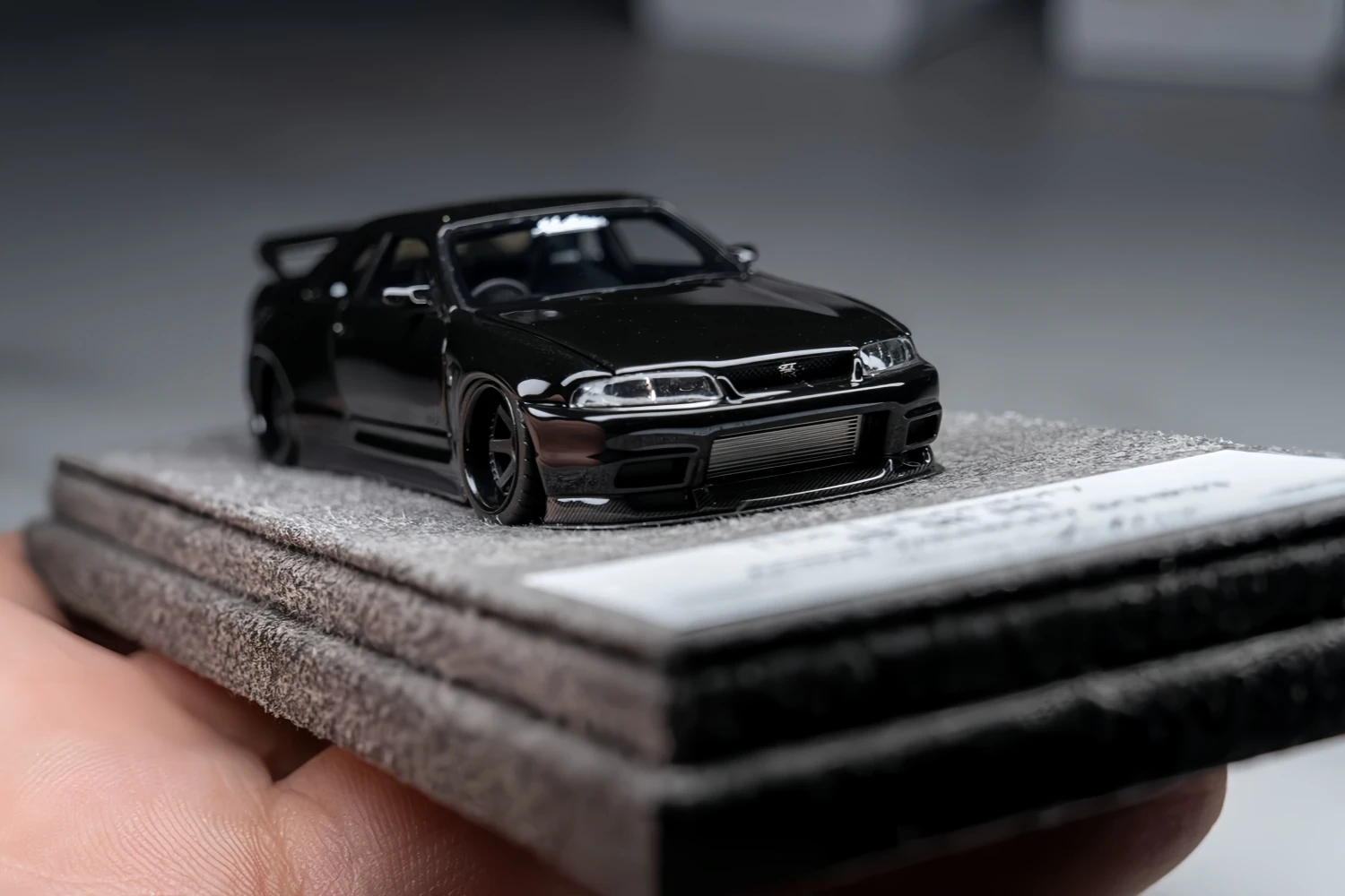 Stockes listos ZonzoStudio 1/64 R33 Bryanlivery Collection Regalo Escala Modelo Coche