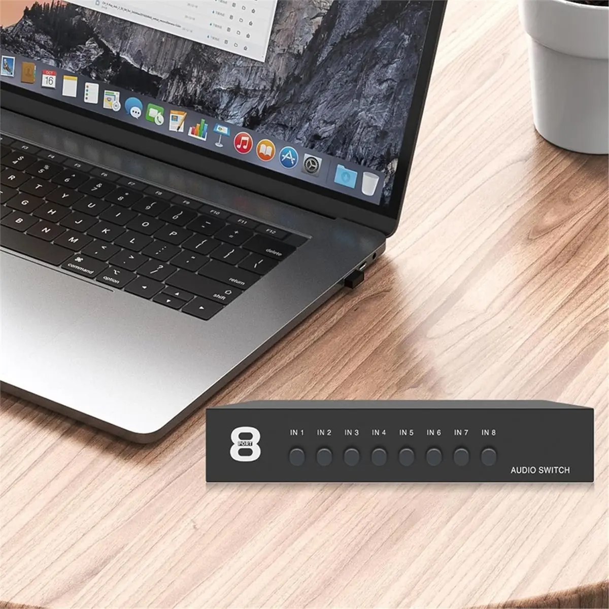 Audio Switcher, Audio Switch Out, 3.5 mm Aux + L/R, Bidirectional Audio Switcher,for Headphones,Speaker