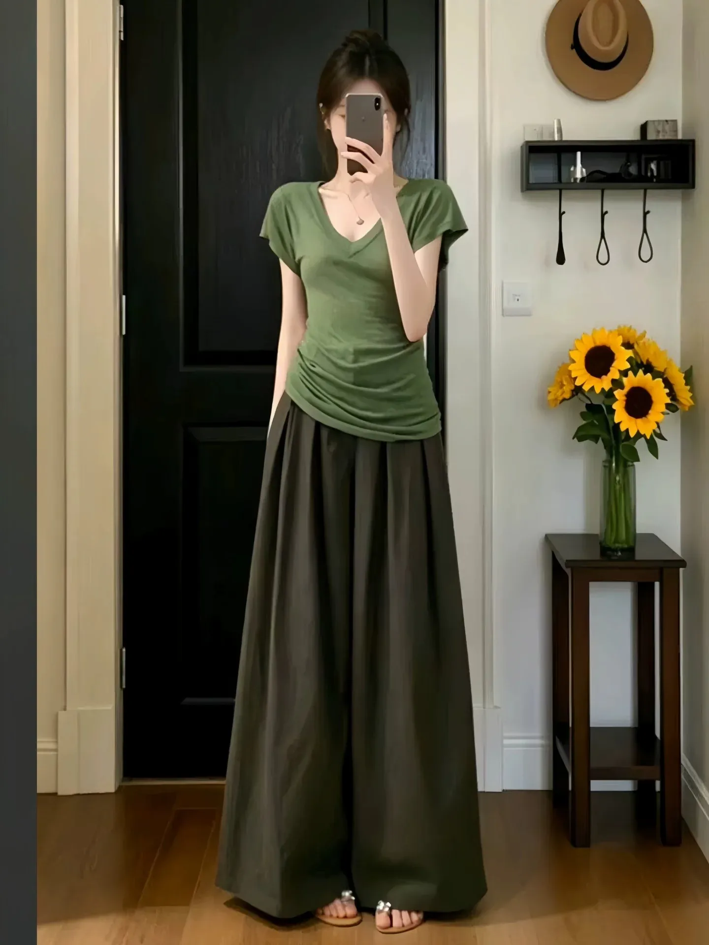 

Casual Sportswear Set Women's Summer Loose Korean Fashion High-End Feeling Short Sleeve Wide Leg Pants Two-Piece Trendy Outfit