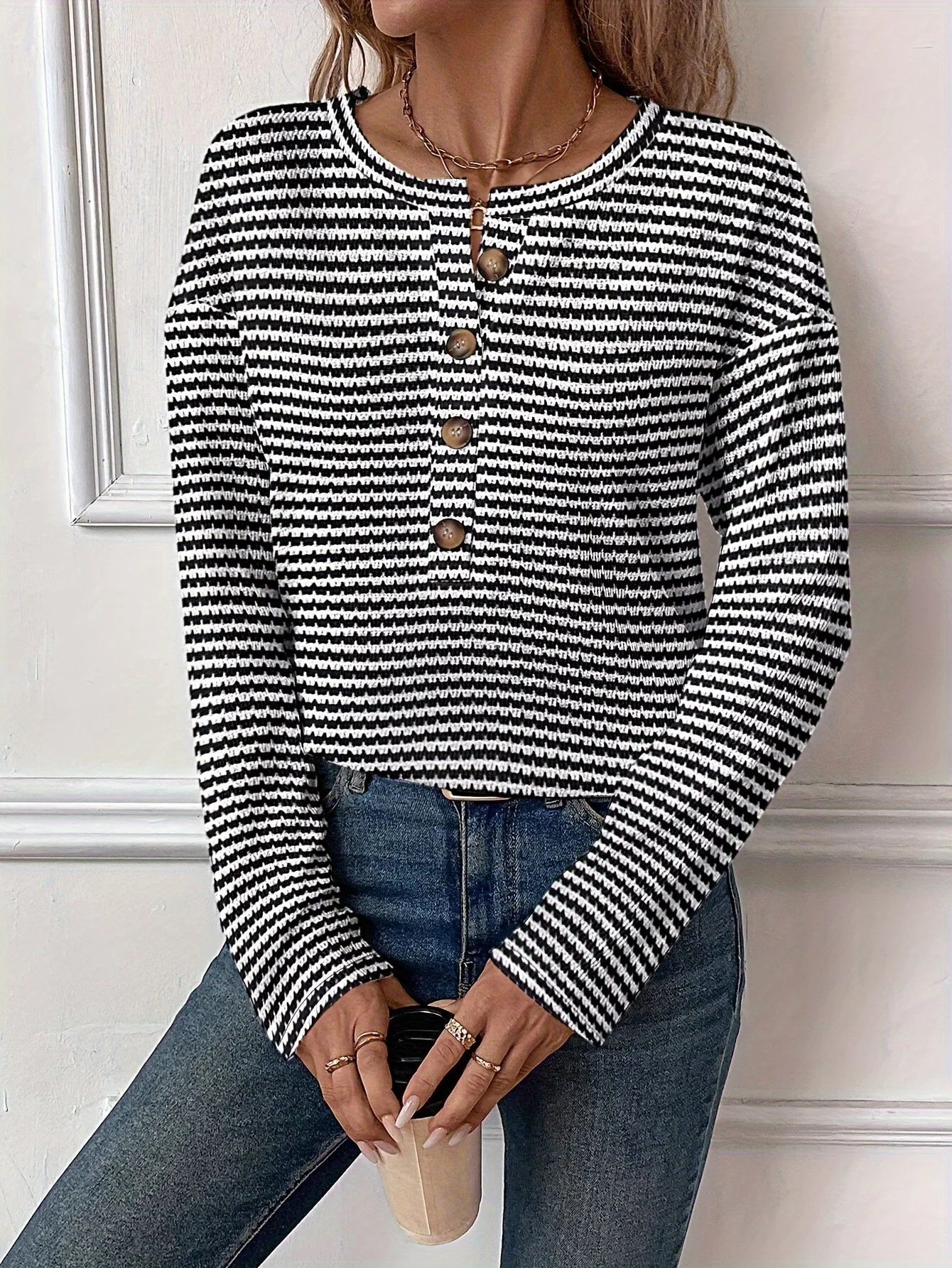 New autumn and winter striped printed round neck button long sleeved top T-shirt