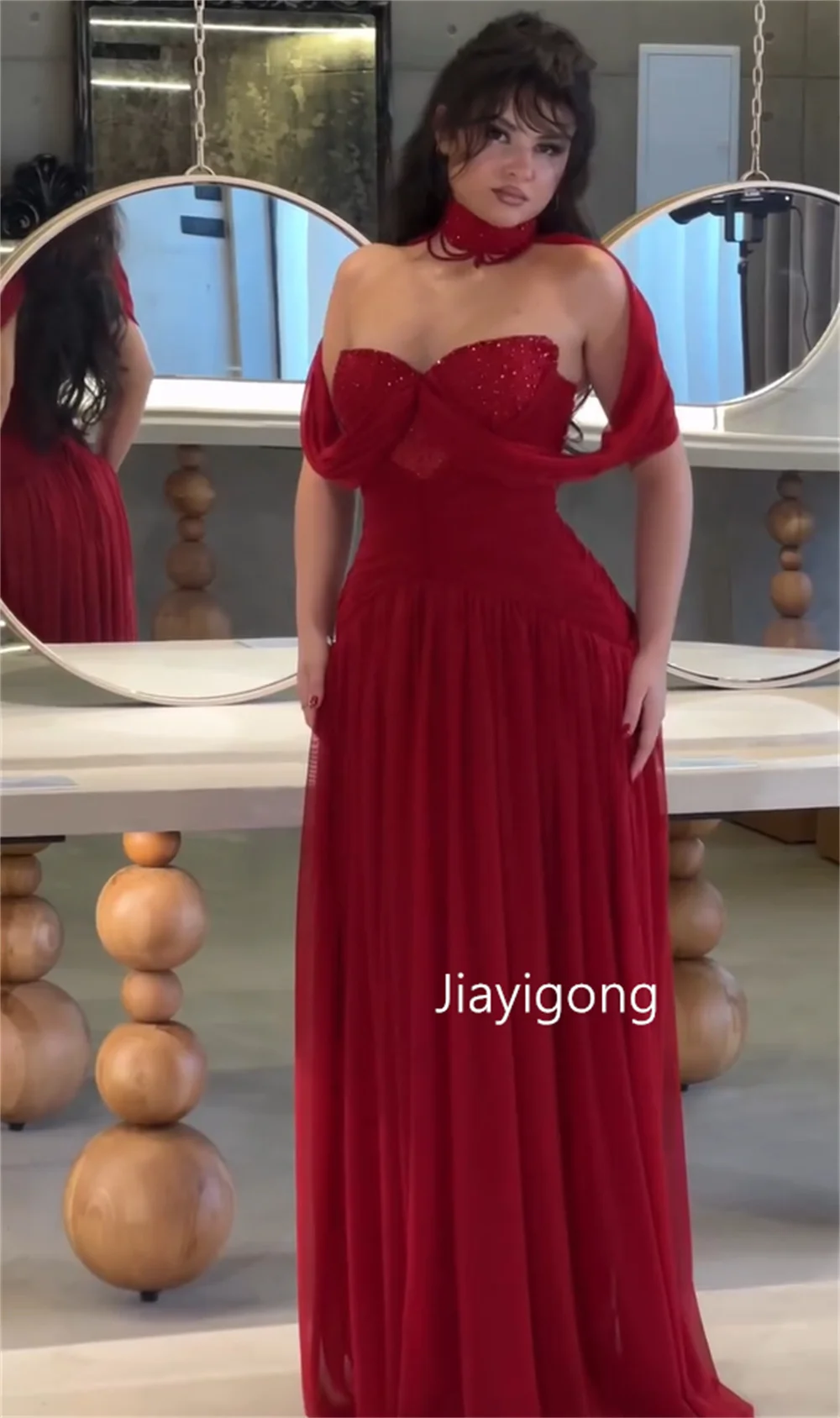 Aangepaste prachtige chiffon plooi lovertjes a-lijn lieverd lange jurken quinceanera op maat gemaakte gelegenheid hoge kwaliteit