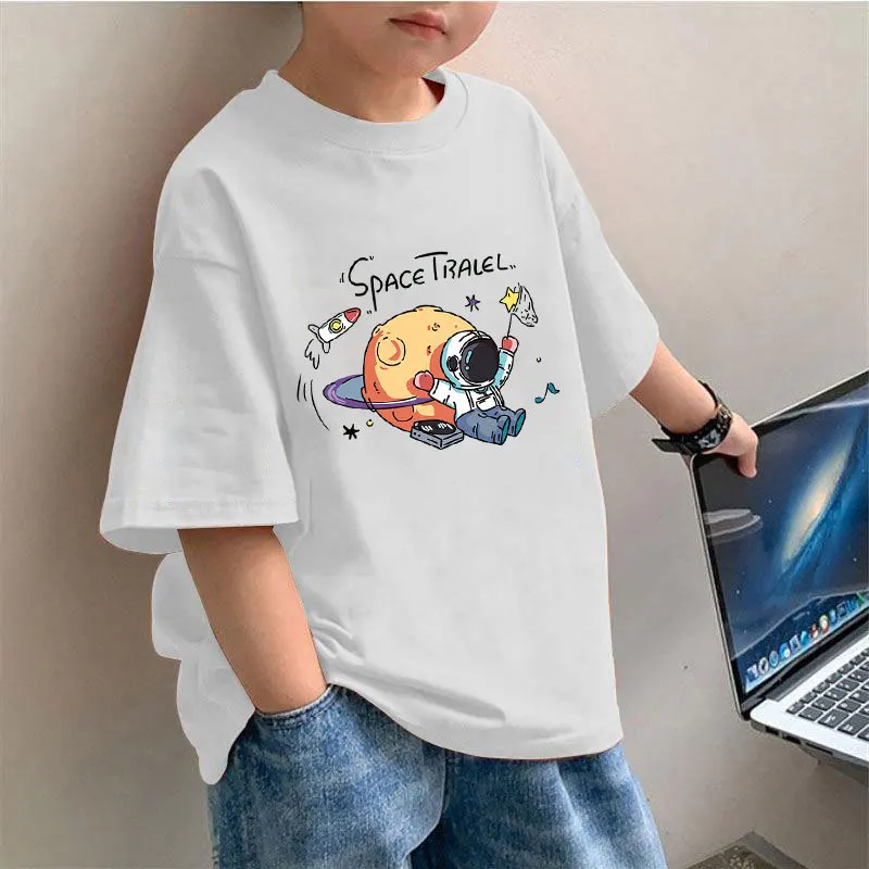 

Новый летний стильный топ с принтом астронавта для мальчиков, девочек и детей с половиной рукавов, одежда для девочек всех возрастов, детская одежда