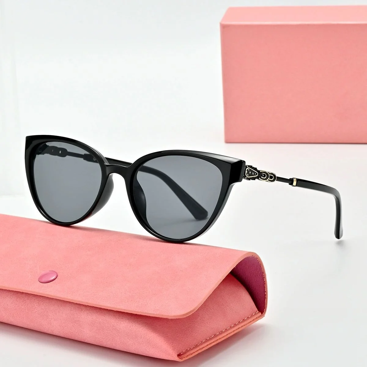 Modische Casual Cat-Eye Sonnenbrille Retro-Bügel Leichter Luxus 2026 Neuer Stil DS-590