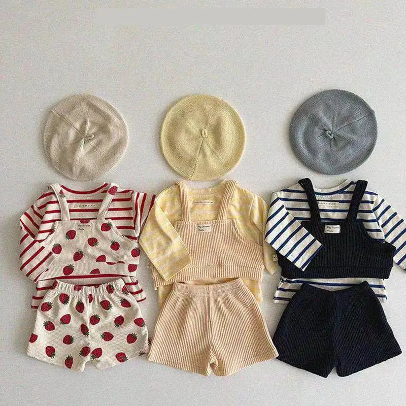 

2025 Autumn New Baby Sleeveless Clothes Set Infant Girl Cute Waffle Tops + Shorts 2pcs Suit Toddler Strawberry Print Outfits