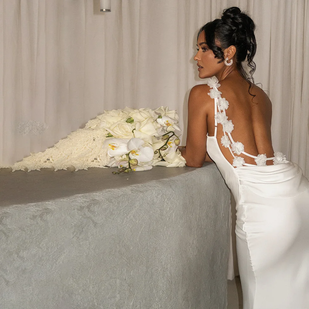 المشاهير عارية الذراعين مخرمة فستان مثير الخصر النحيف عارية الذراعين أنيقة حزب مطوي ذيل السمكة اللباس الخامس الرقبة المنخفضة قطع اللباس