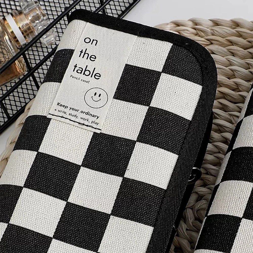 Черно-белая сумка для ручек с шахматным узором, простая модная большая вместительная холщовая сумка для хранения канцелярских принадлежностей для студентов, сумка для ручек
