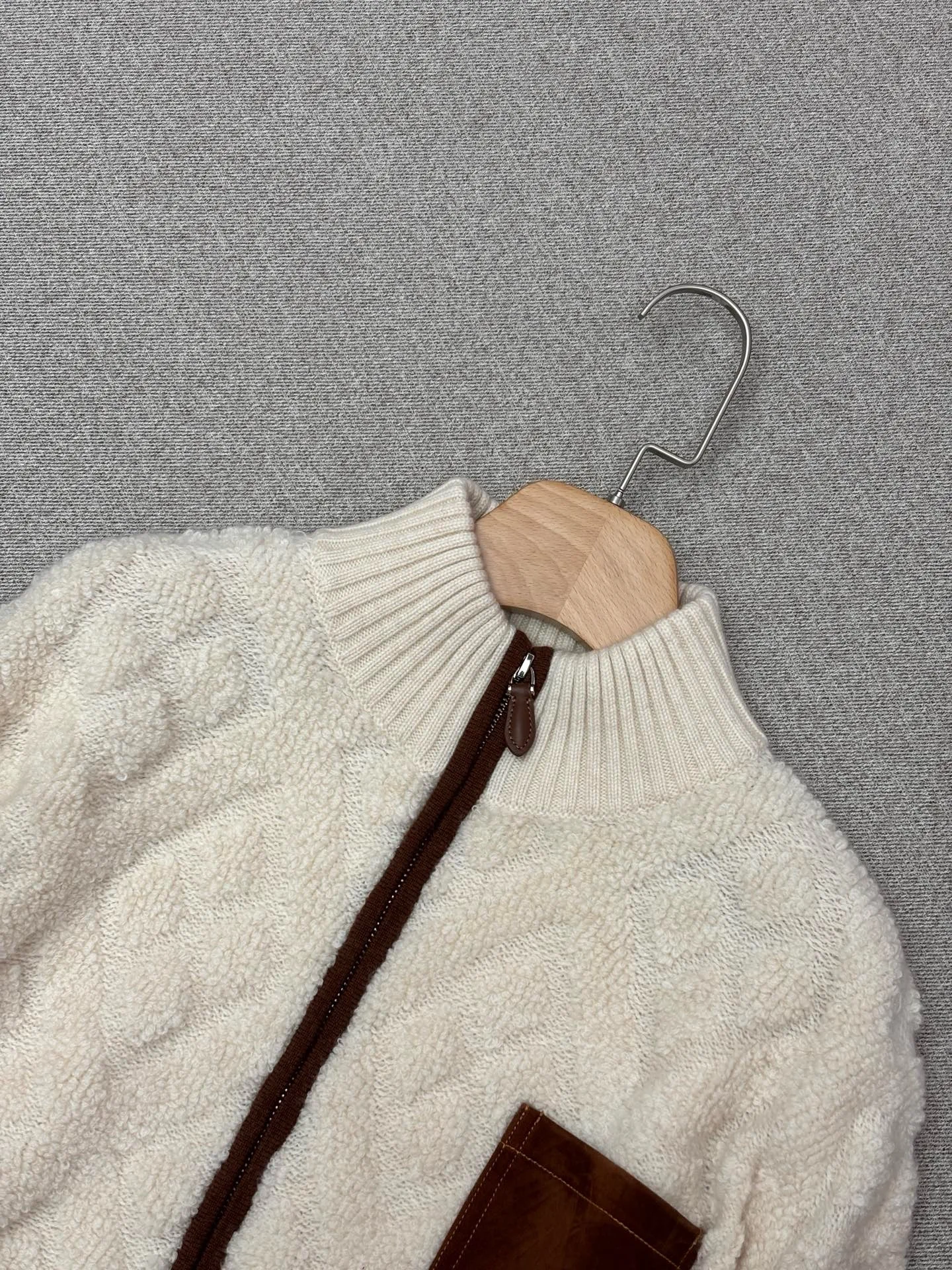 Retro Cable Texture Fleece Knit Zip Jacket Stand Collar Suede Patch Pocket Cardigan for Women