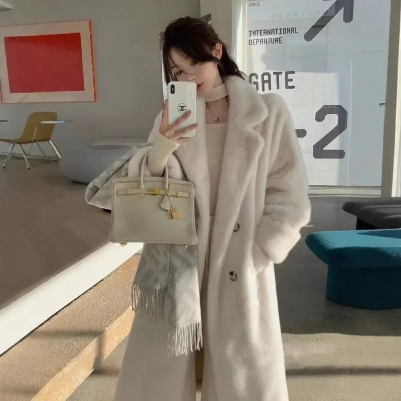 المرأة متوسطة طويلة Tstyle سميكة فو الفراء سترة الشتاء أوف وايت أفخم معطف التلابيب الدافئة جيوب عادية معطف النساء الملابس