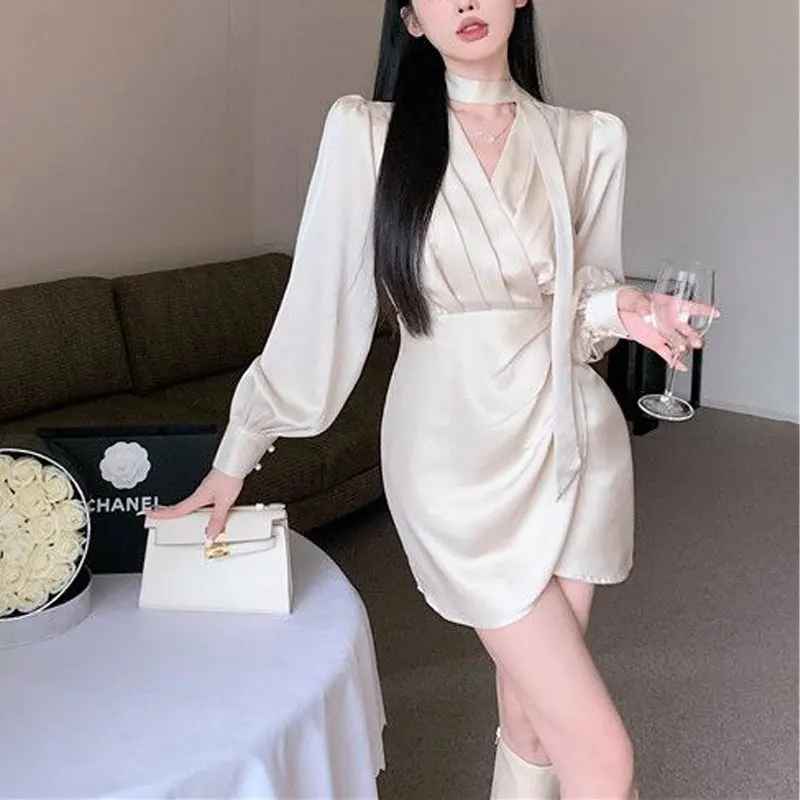 

French Style Aura V-Neck Dresses Spring Autumn Solid Color Women's Clothing Elegant Bag Hip Folds Fashion Irregular Mini Dress