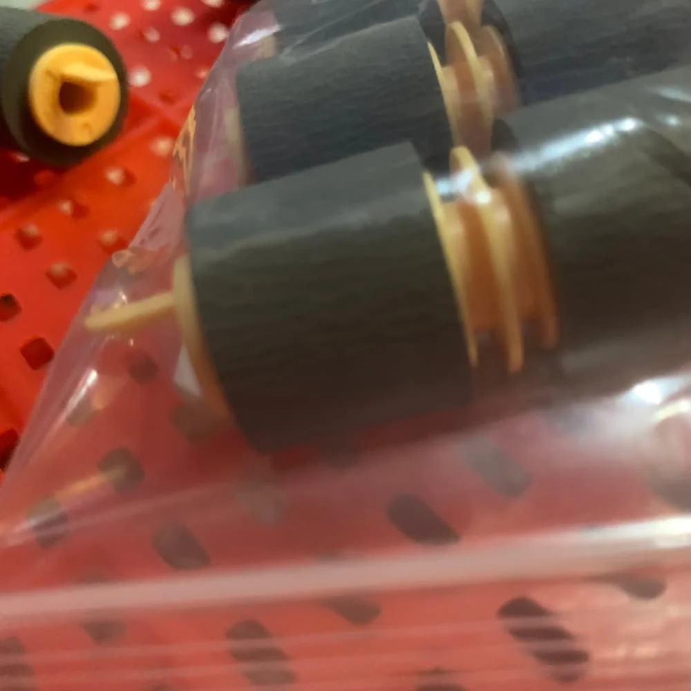 

100 шт. ролик захвата бумаги для Xerox DocuColor 5065 6075 240 250 242 252 260 7025 7030 7035 8000 550 560 570 2060 3060 3065